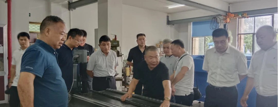 Automatic drilling process used in DLY linear guide manufacturing Automatic drilling process used in DLY linear guide manufacturing